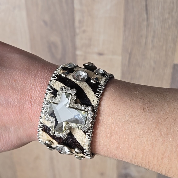 Faux Hide Cuff - Picture 6 of 7